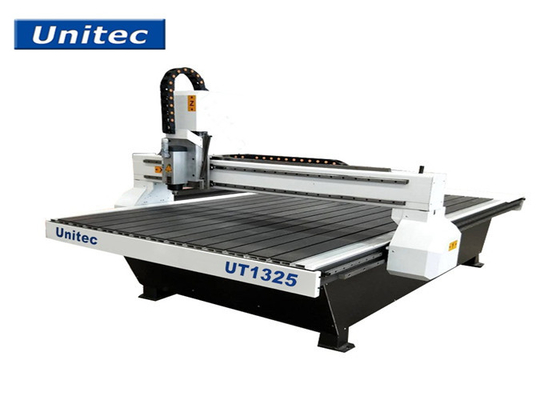 18000rpm máquina del CNC de madera de 600 x de 900m m Unitec UT1325 3D